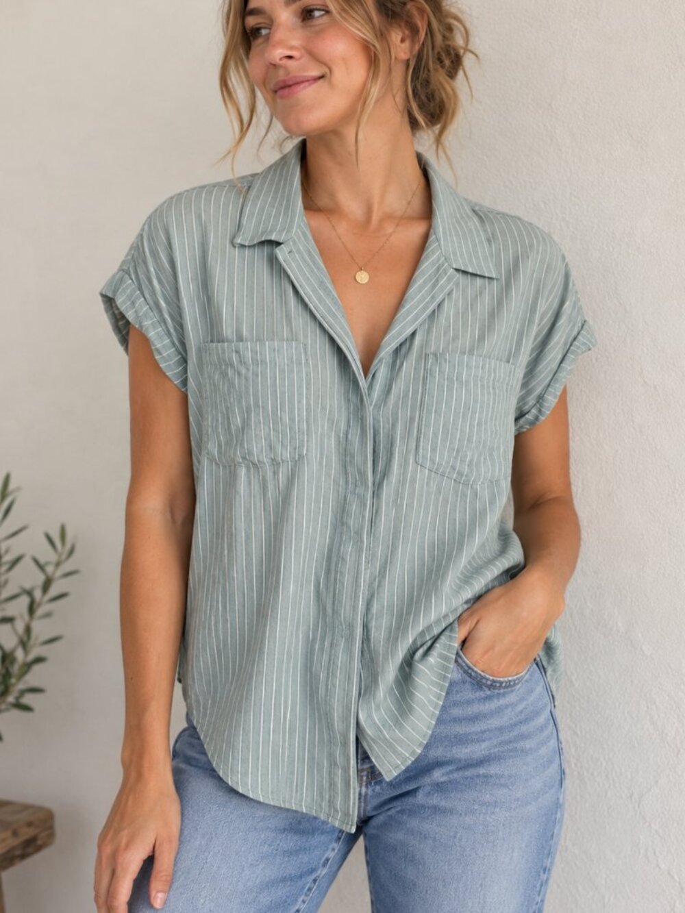 JACHS Girlfriend Green Stripe Sleeveless Button Front Blouse Size M